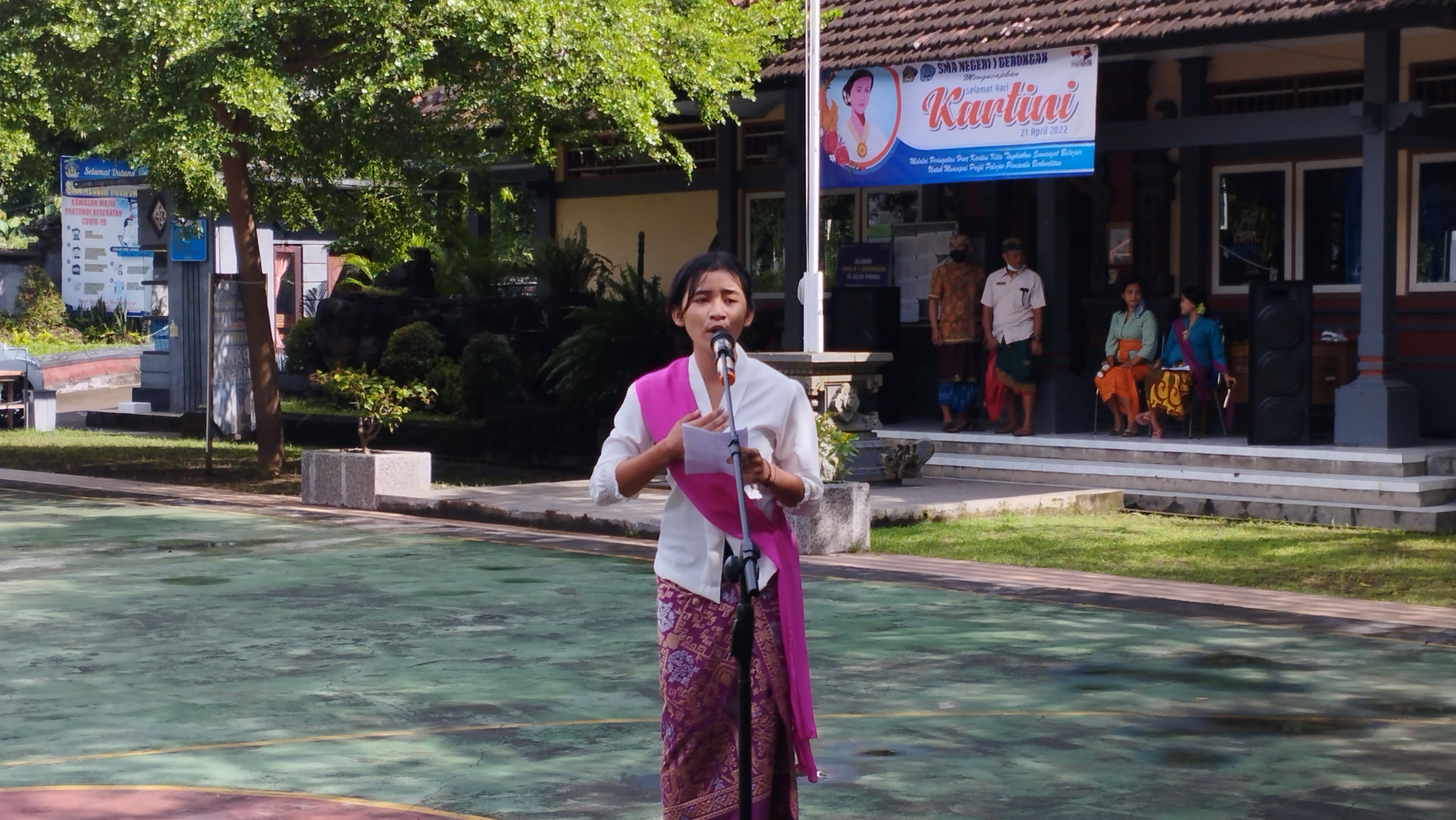 Peserta Lomba Baca Puisi