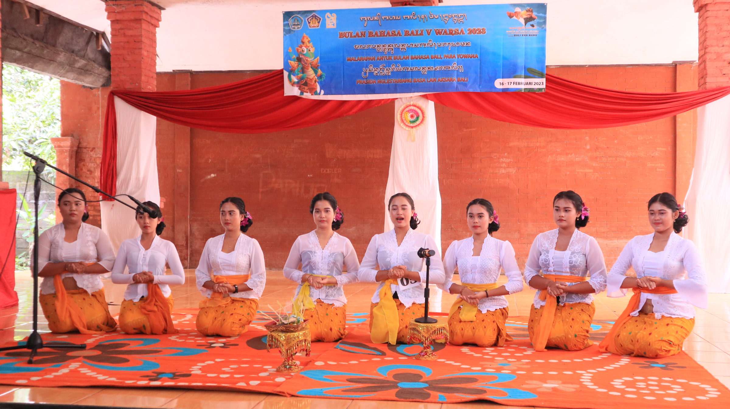 Lomba Mekidung