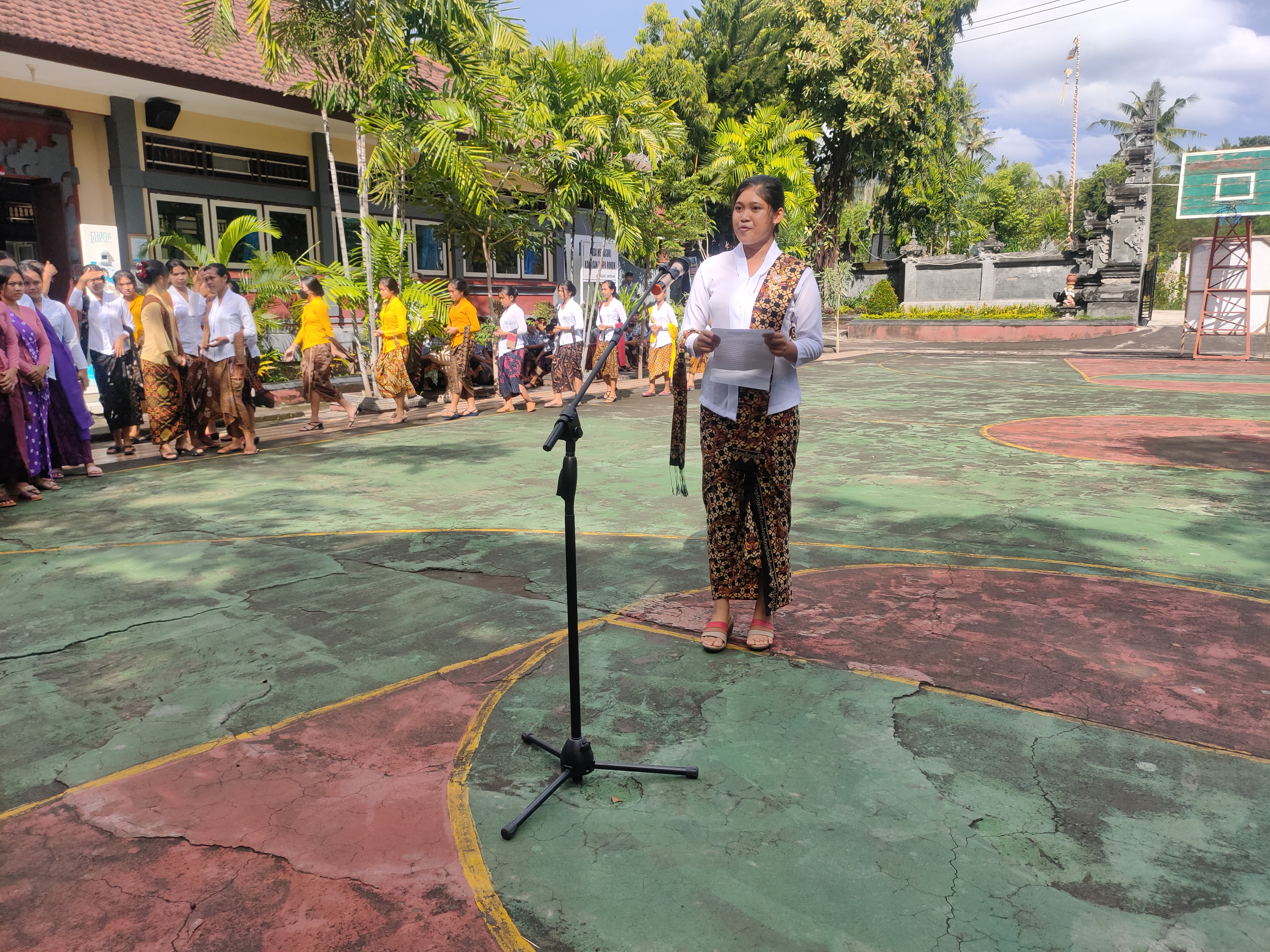 Peserta Lomba Baca Puisi