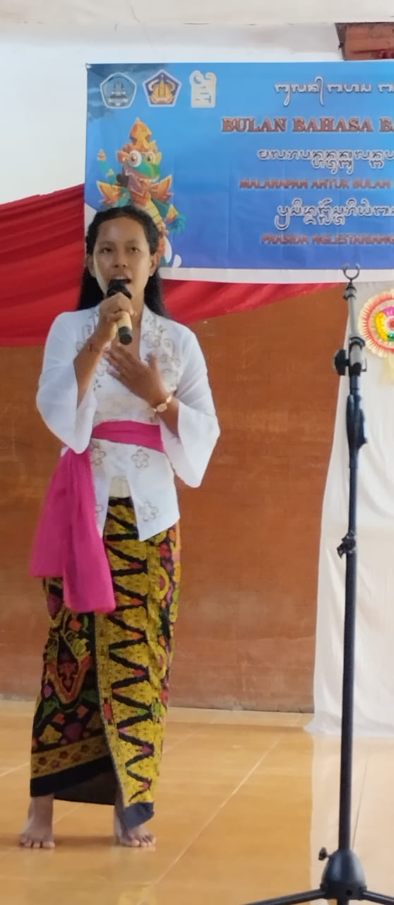 Lomba Mesatua Bali